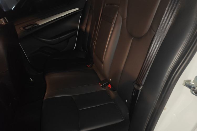 Used Roewe 360 2015 1.5L Automatic Luxury Edition Left Rear Seat