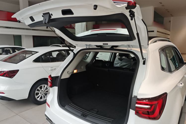 Used Roewe RX5 2023 PLUS 330TGI Automatic Trendsetting Smart Edition