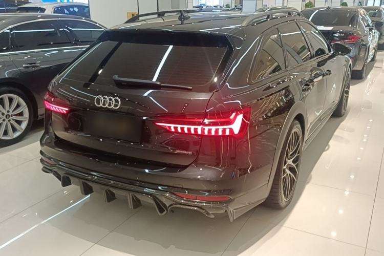 Used Audi A6 2021 allroad quattro Explorer 55 TFSI Prestige Off-Road Model
