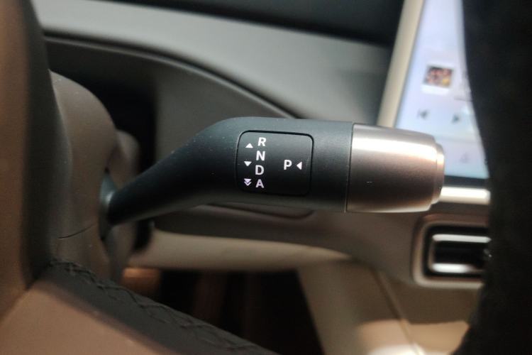 Used Li Auto MEGA 2024 Ultra Model Gear Lever