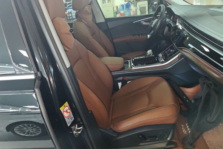 Used Audi Q7 2023 45 TFSI quattro S line Sport model