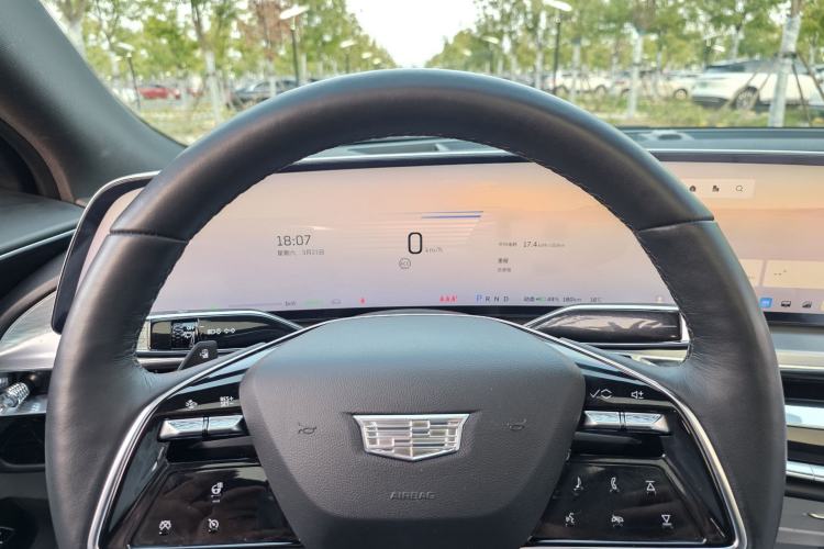 Used Cadillac LYRIQ 2024 Rear-Drive Standard Range Luxury Edition Instrument Cluster