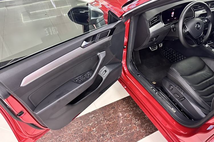 Used Volkswagen FAW-Volkswagen CC 2019 330TSI Glamour Edition China V Standard Interior 6