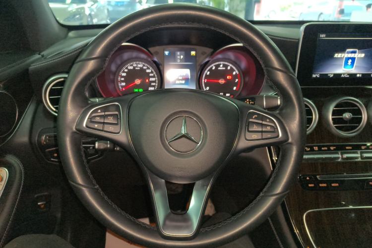 Used Mercedes-Benz GLC 2019 GLC 260 L 4MATIC Dynamic Model
