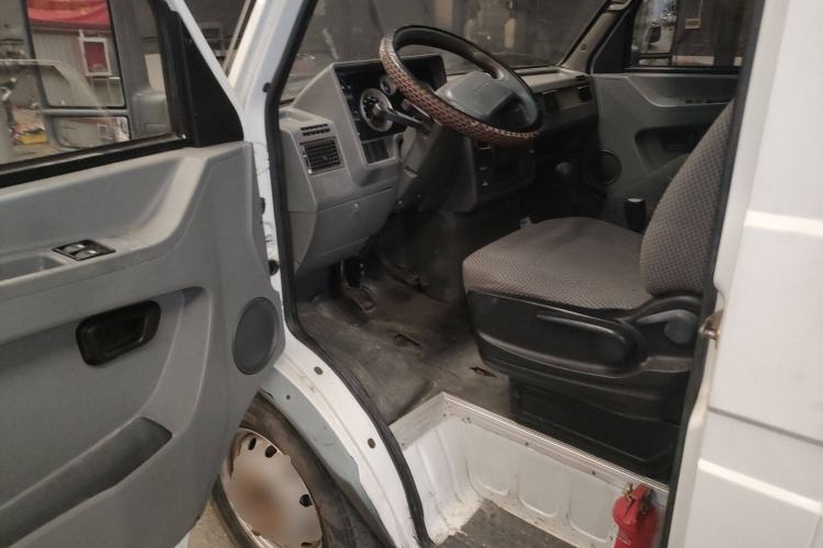 Used Iveco Daily 2017 2.8T V35 Cargo Van Mid-Roof 3/6 Seats 43S5
