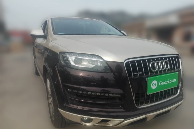 Used Audi Q7 2015 40 TFSI Collector's Edition Front Right 45 Deg