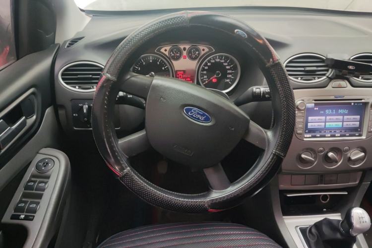 Used Ford Focus 2013 Hatchback Classic 1.8L Manual Base Model
