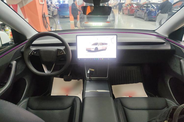 Used Tesla Model Y 2025 Long-Range All-Wheel Drive First Edition
