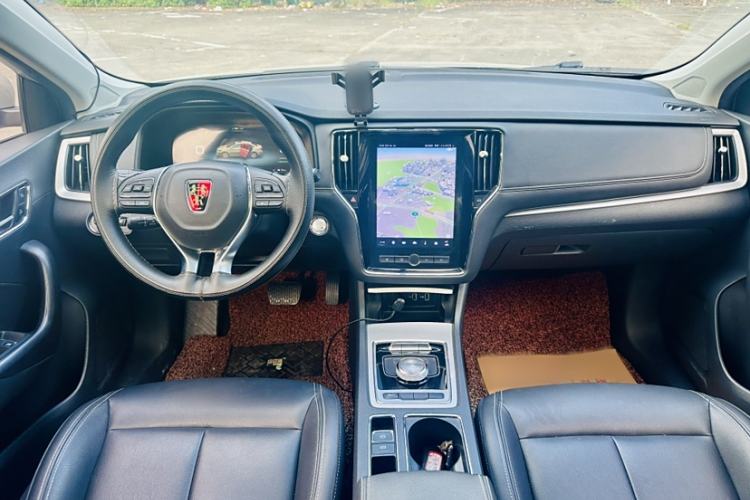 Used Roewe i6 New Energy 2017 45T Hybrid Connect & Smart Enjoyment Edition Interior 5