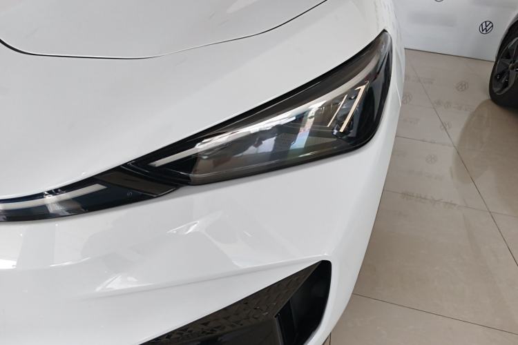 Used Volkswagen ID.UNYX 2024 Pro Long-Range Version Left Front Headlight