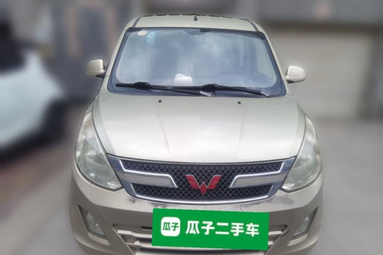 Used Wuling Rongguang V 2016 1.5L Standard Version
