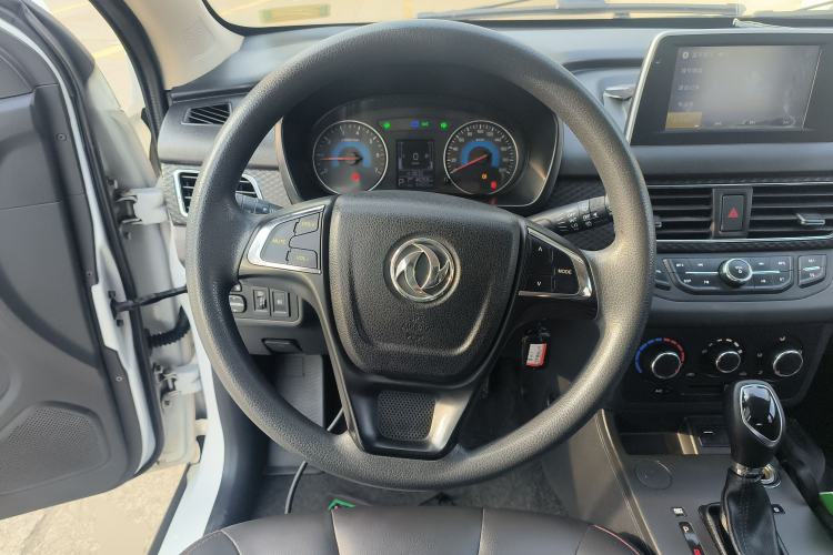 Used Dongfeng Fengon 370 2017 1.5L CVT Fashion Edition 7-Seater