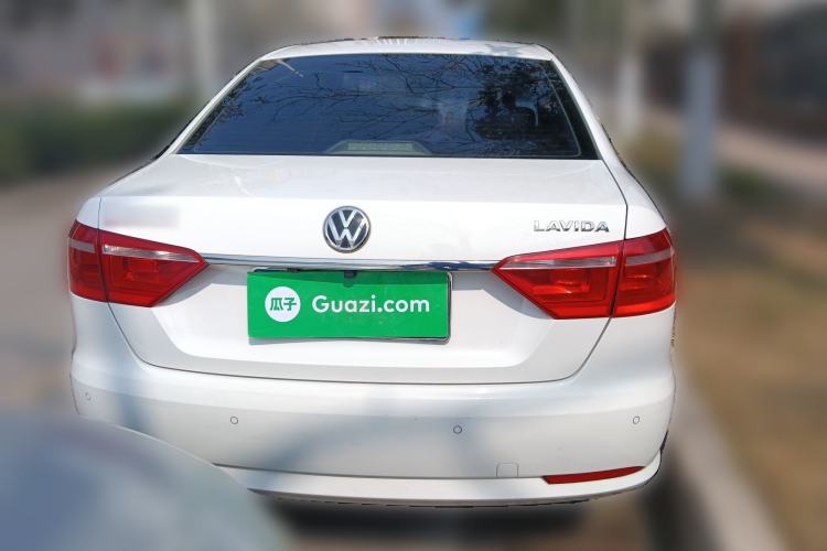 Used Volkswagen Lavida 2013 Revised Version 1.6L Automatic Luxury Edition Rear