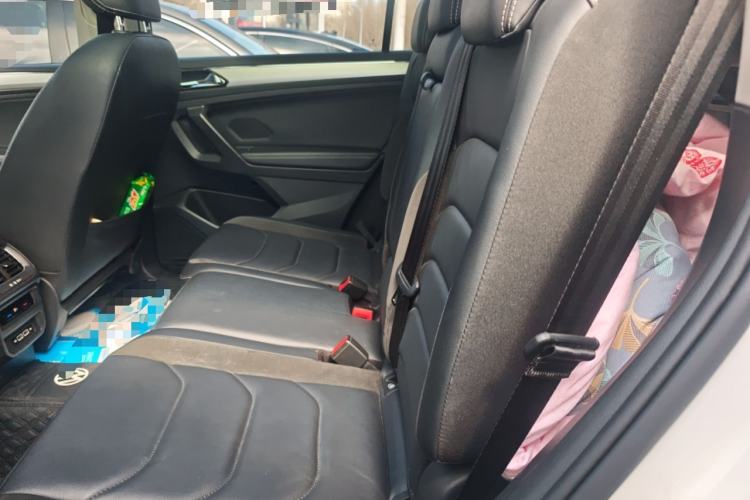 Used Volkswagen Tiguan L 2020 330TSI Automatic Two-Wheel Drive Smart Luxury Edition China VI Standard Left Rear Seat