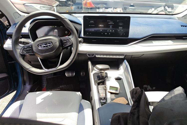 Used Geely Auto Preface 2021 2.0TD Flagship Edition Center Console