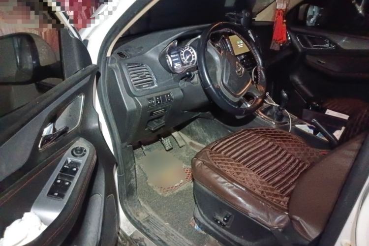 Used Baojun 560 2016 1.8L Manual Luxury Edition
