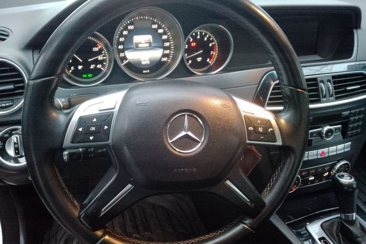 Used Mercedes-Benz C-Class 2013 C 180 Classic Grand Edition
