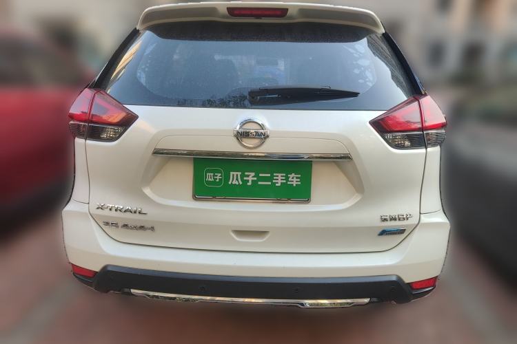 Used Nissan X-Trail 2017 2.5L CVT Leading Edition 4WD