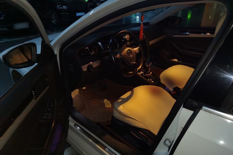 Used Volkswagen Sagitar 2017 230TSI Automatic Comfort Version