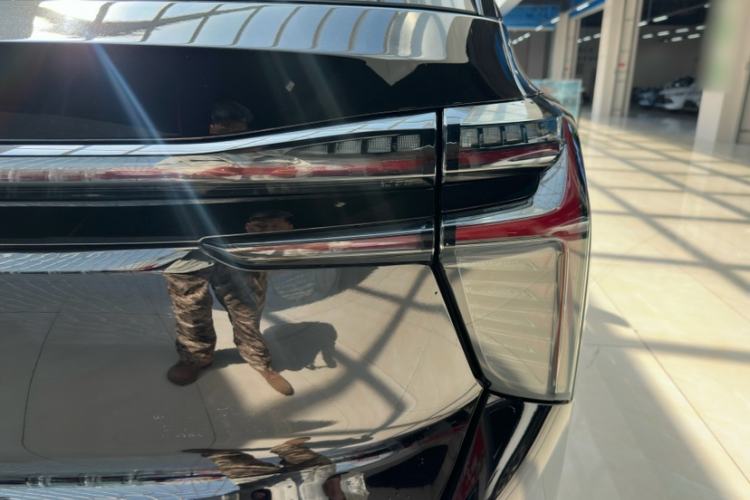 Used Hongqi HS3 2023 1.5T Two-Wheel Drive Shanwei Edition Exterior 5