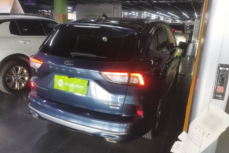 Used Ford Escape 2020 EcoBoost 245 Four-Wheel Drive Luxury Edition
