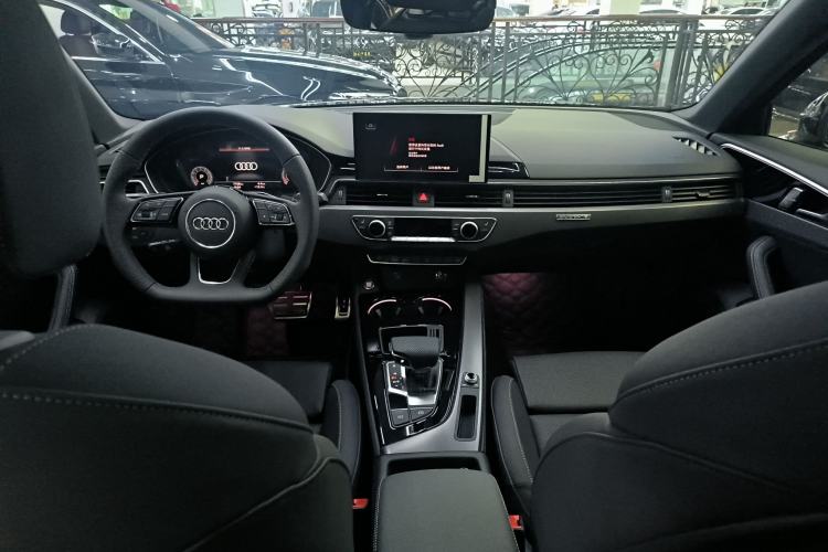 Used Audi A4L 2024 40 TFSI Luxury Dynamic Edition