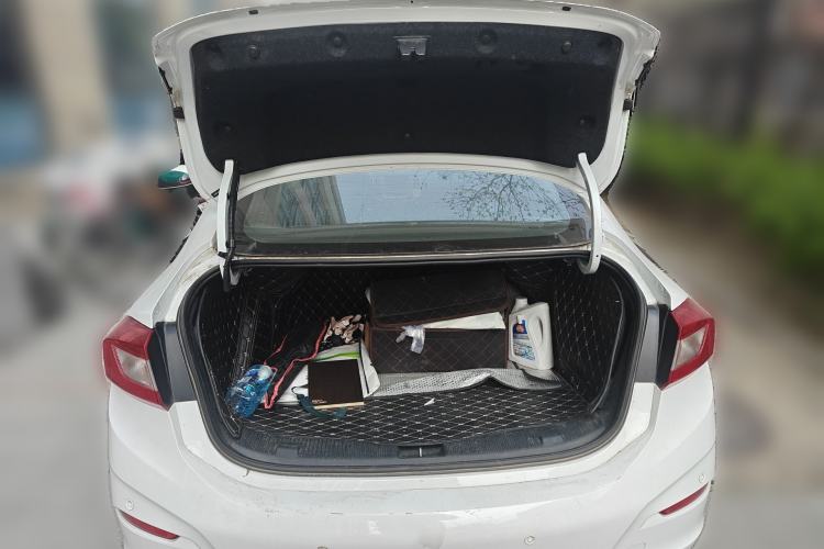 Used Chevrolet Cruze 2017 1.5L Automatic Pioneer Sunroof Edition Trunk