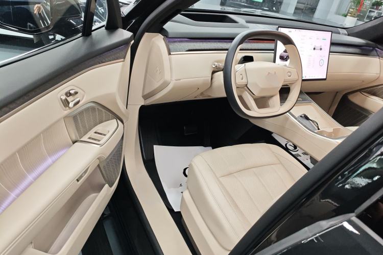 Used ONVO Luxeed L90 2025 Model—Max Six-Seater Version Driver Seat