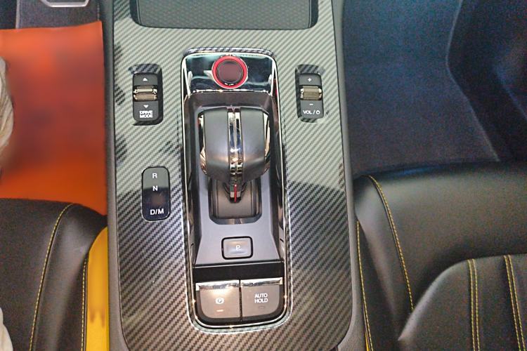 Used GAC Trumpchi EMPOW 2021 270T DCT J15 Version Gear Lever