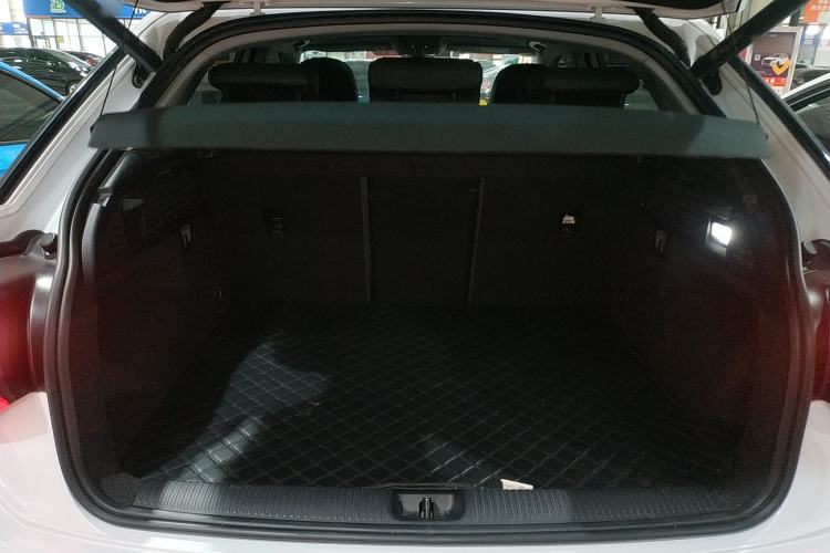 Used Audi Q2L 2022 35 TFSI Fashionable and Elegant Model
