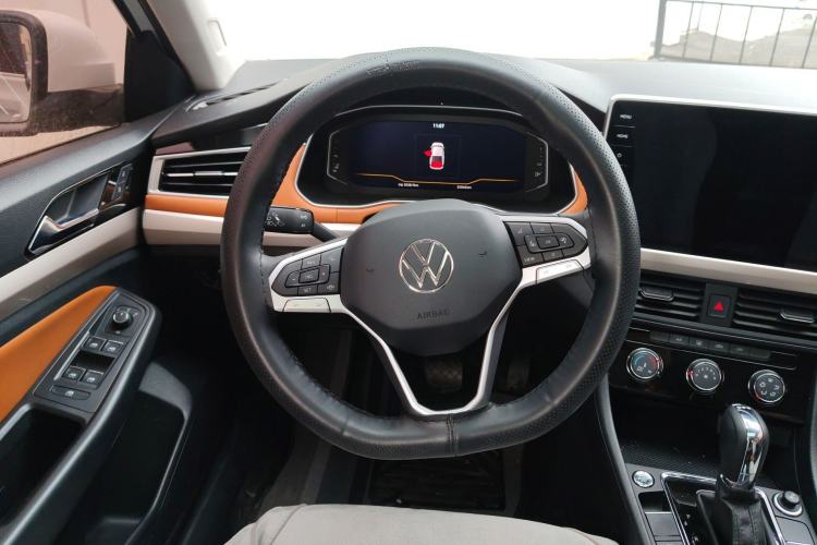 Used Volkswagen Bora 2023 200TSI DSG YueXing PRO Edition Steering Wheel