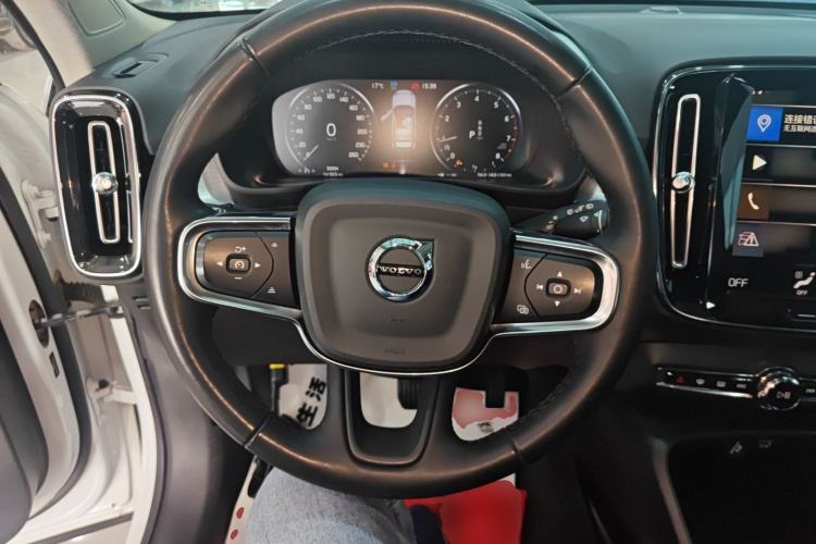 Used Volvo XC40 2022 T4 Four-Wheel Drive Smart & Stylish Edition
