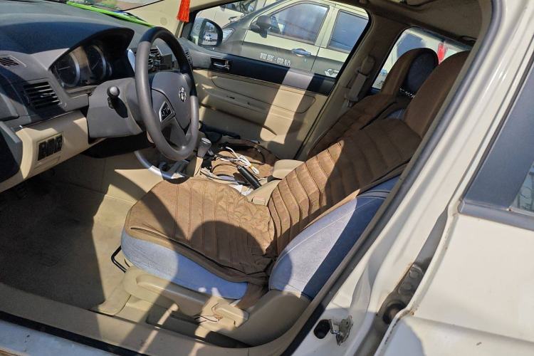 Used BAIC E Series 2012 Hatchback 1.5L Manual Leshang Version
