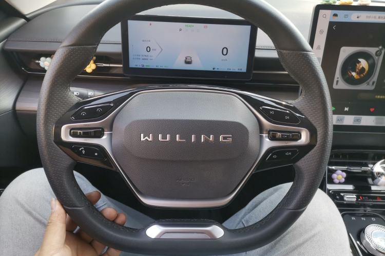 Used Wuling Xingguang 2023 150 Advanced Edition
