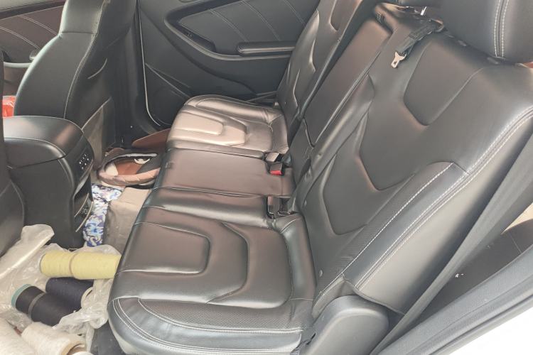 Used Dongfeng Fengon 580 2017 1.5T CVT Luxury Model Left Rear Seat