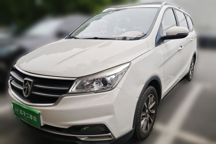 Used Baojun 730 2019 1.5L Manual Fashion Model 7-seater National V