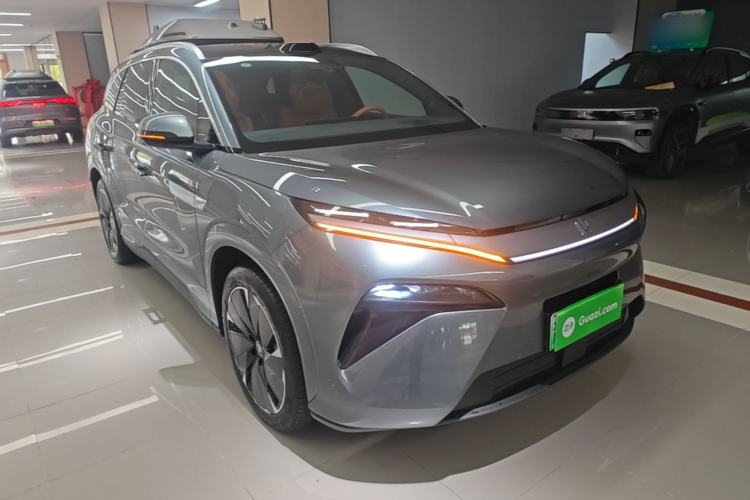 Used BYD Tang L 2025 DM 175KM Drone Player Edition Front Right 45 Deg