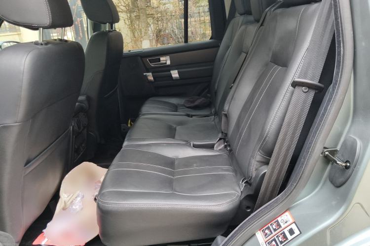 Used Land Rover Discovery 2014 3.0 SC V6 HSE Left Rear Seat