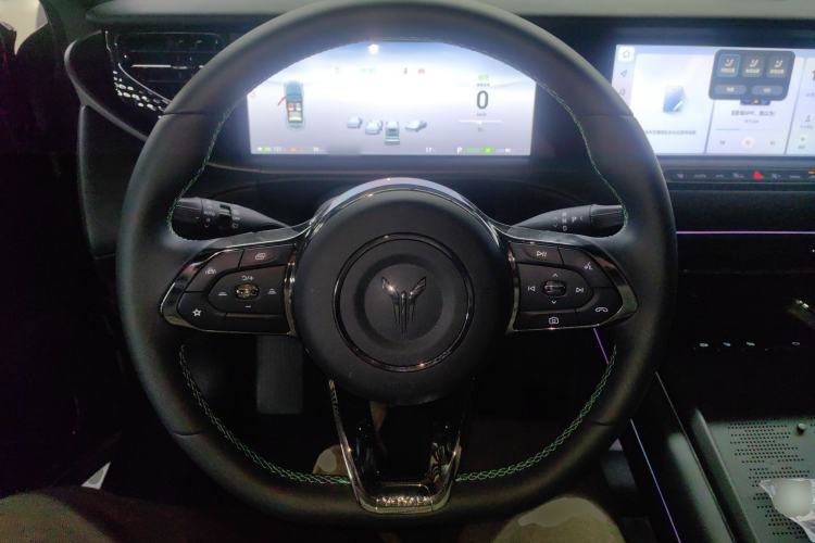 Used VOYAH FREE 2025 318 318 km Rear-Drive Touring Edition