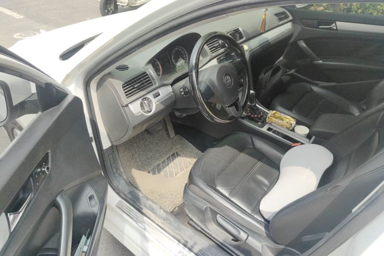 Used Volkswagen Passat 2013 1.8TSI DSG Prestige Edition Driver Seat