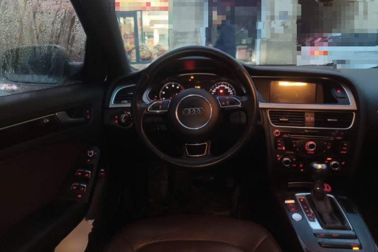 Used Audi A4L 2016 35 TFSI Collection Edition S line Comfort Model Steering Wheel