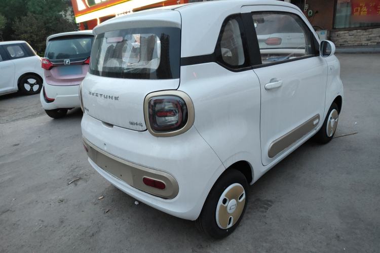 Used Bestune Pony 2026 222km Colorful Horse