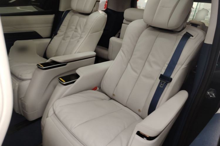 Used Buick Century 2025 2.0T Seven-Seater Yinshi Edition