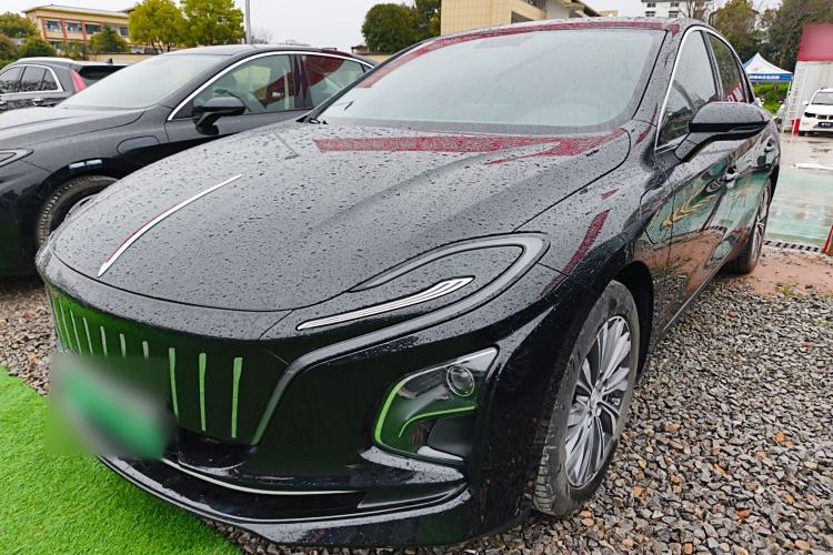 Used Hongqi E-QM5 2022 431 km Charge & Enjoy Edition