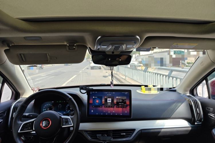 Used BYD Tang New Energy 2018 DM 2.0T All-Wheel Drive Smart Connectivity Luxury Model 7 Seats China V Emission Standard Center Console