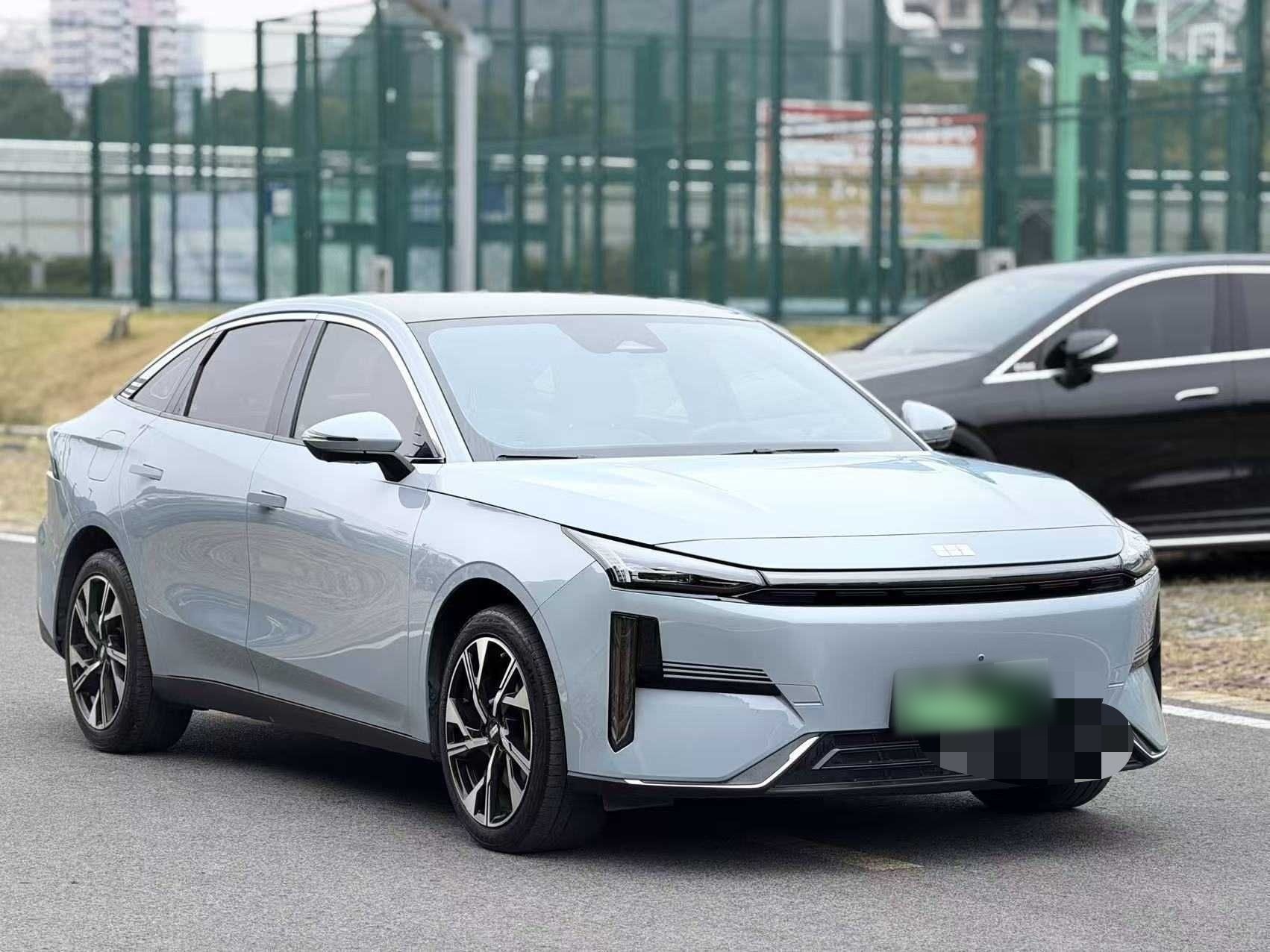 Geely Galaxy L6 2023 125km Starship — снимка 13
