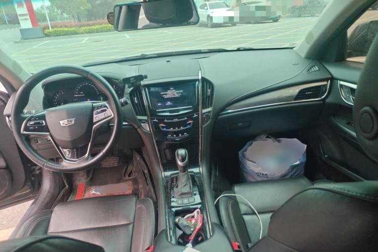 Used Cadillac ATS-L 2016 28T Fashion Edition Center Console