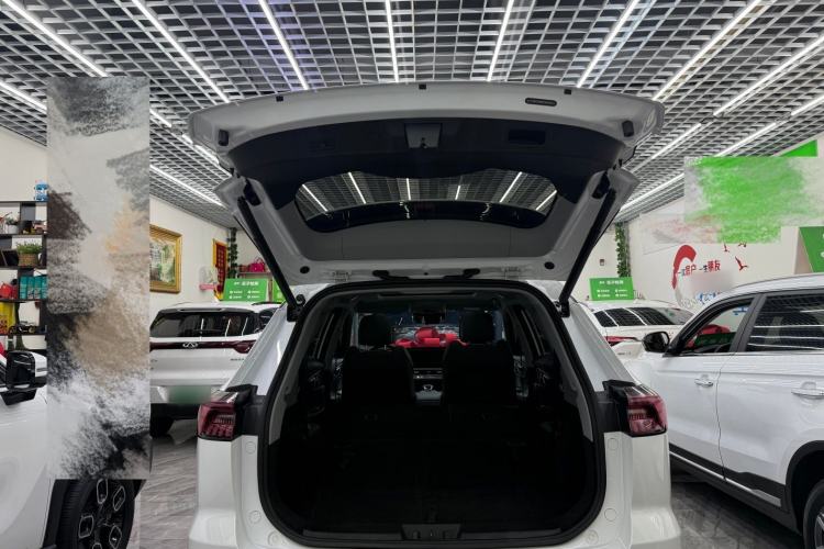 Used Chery Tiggo 8 PRO 2024 Champion Edition 290T Two-Wheel Drive Shining Version 7 Seats