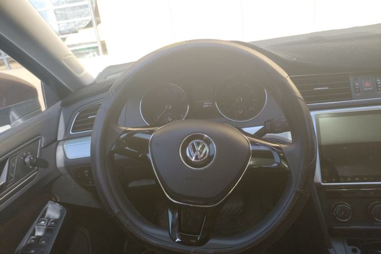 Used Volkswagen Lamando 2018 230TSI DSG Fashion Edition Steering Wheel