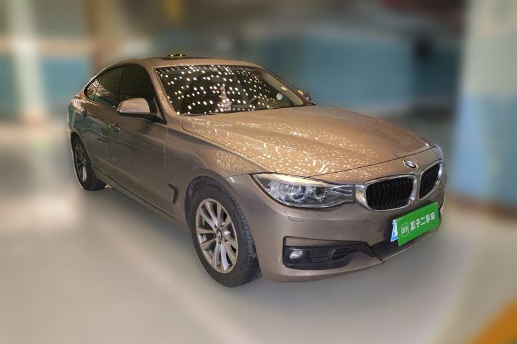 Used BMW 3 Series GT 2014 320i Leading Model Front Right 45 Deg